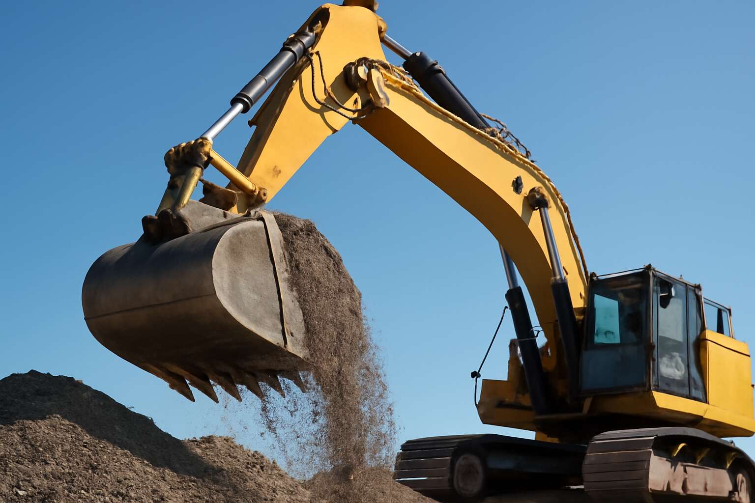 excavator rental cost